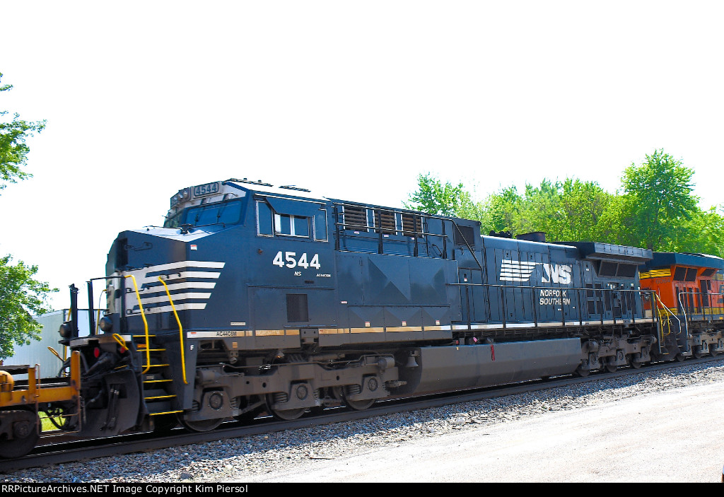 NS 4544